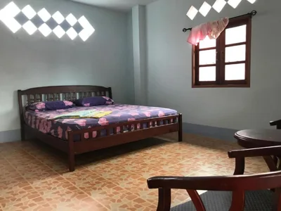 Bungalow familial — No Name Bungalow Haad Yao